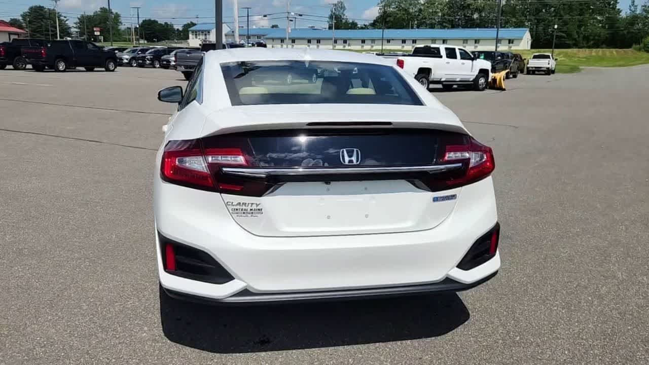 Used 2021 Platinum White Pearl Honda  image 8