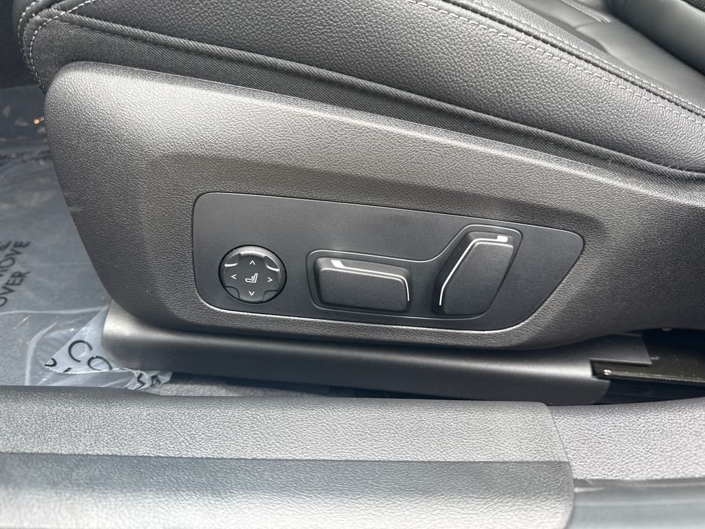 New 2026 Brooklyn Grey Metallic BMW 330i image 22