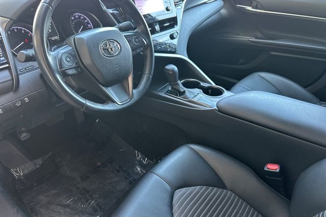 2023 Toyota Camry SE - Photo 9