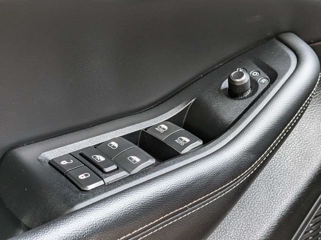 Used 2024 Gray Jeep Altitude image 25