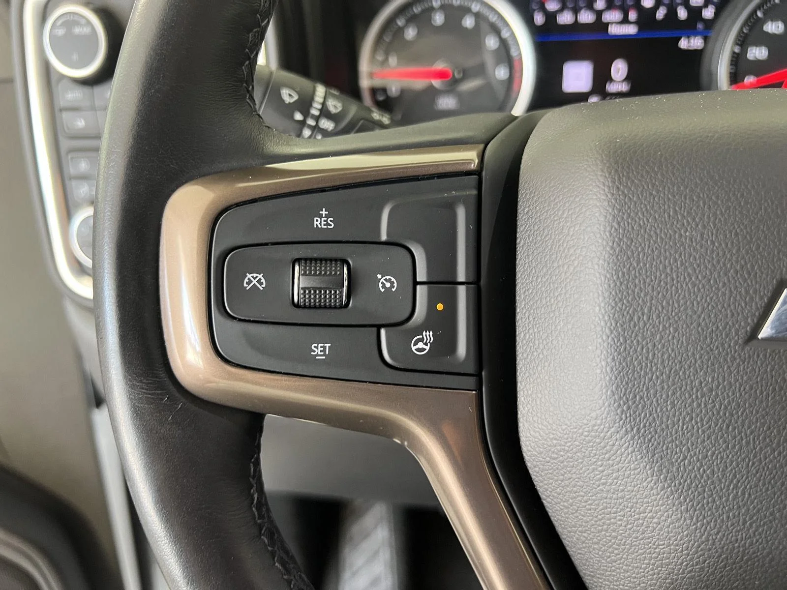 Used 2021 Pearl Chevrolet High Country image 10