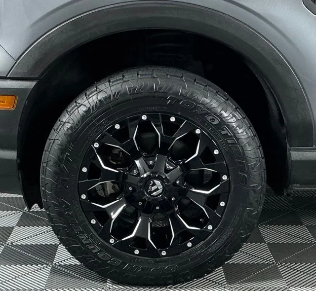 Used 2021 Carbonized Gray Metallic Ford Outer Banks image 11