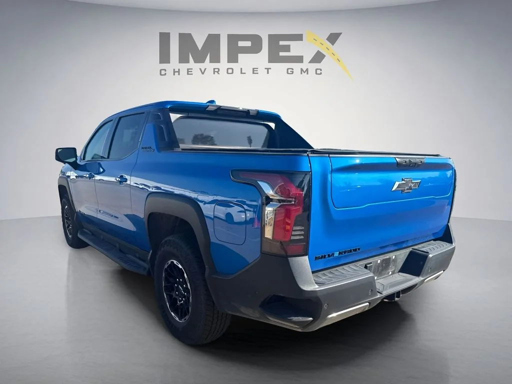 Used 2026 Blue Chevrolet Trail Boss image 2