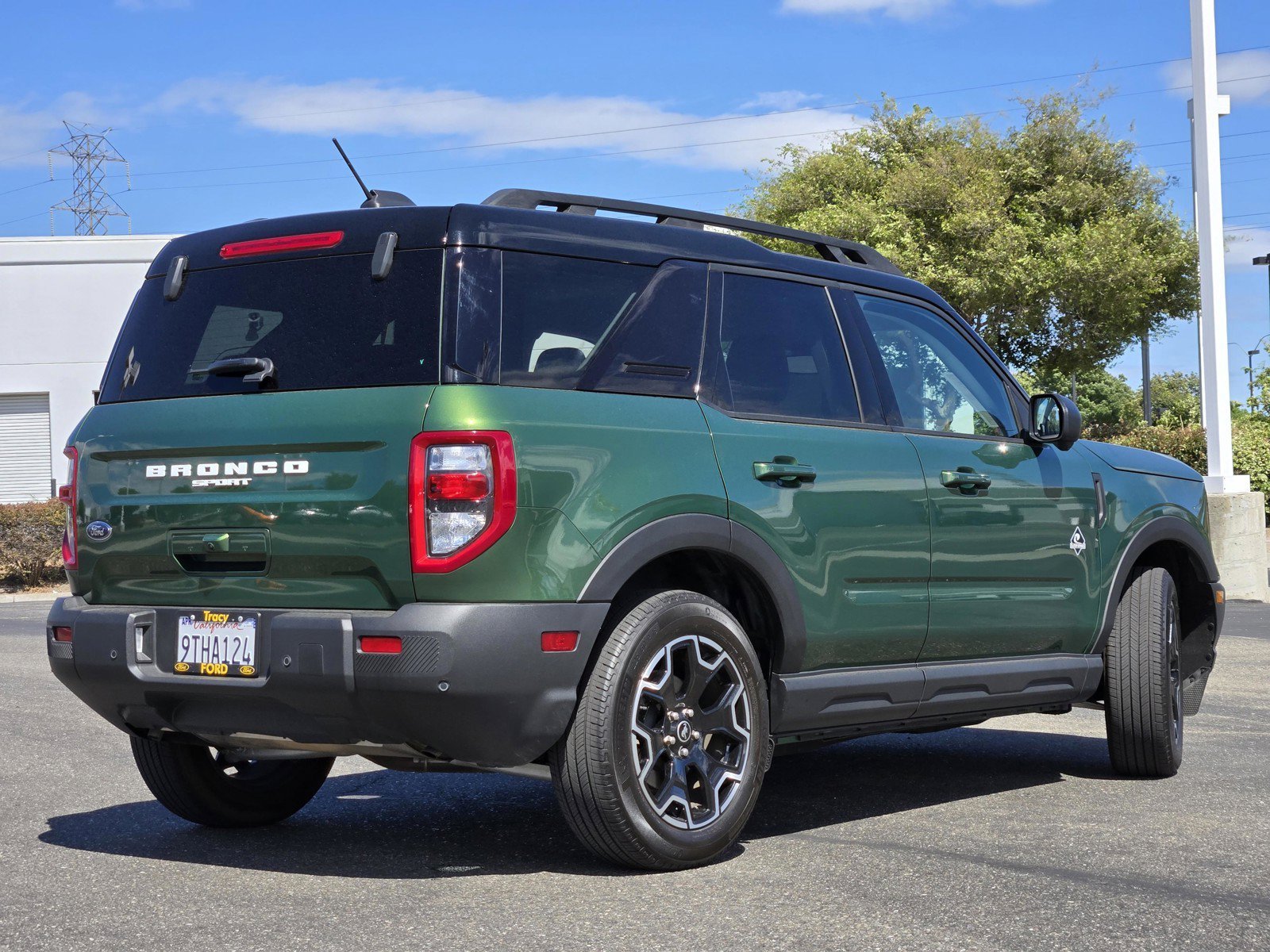 Certified Used 2025 Green Ford Outer Banks image 4