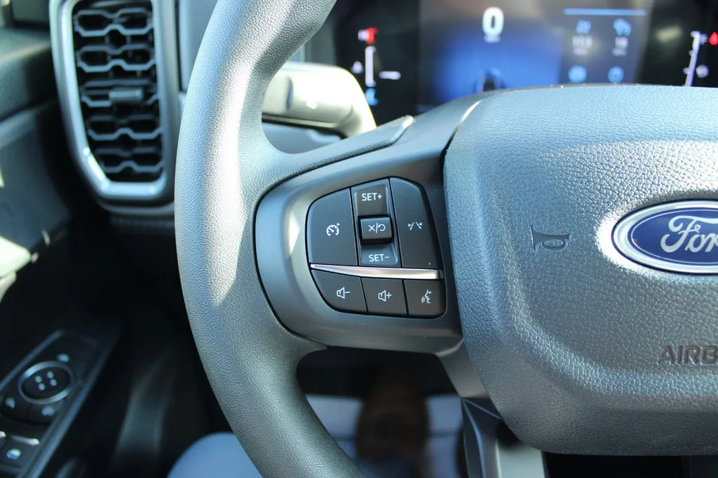 New 2026 Oxford White Ford XL image 35