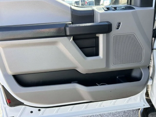 Used 2017 White Ford XL image 16