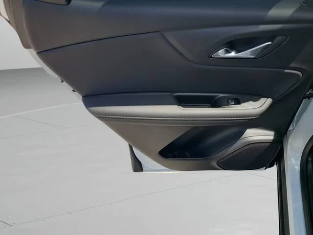 New 2026 Summit White Chevrolet 2LT image 17