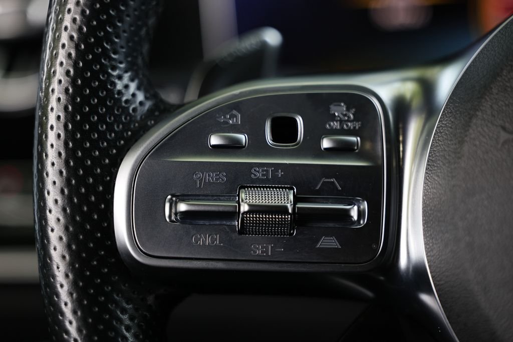 Used 2020 Brilliant Blue Metallic Mercedes-Benz Base image 37