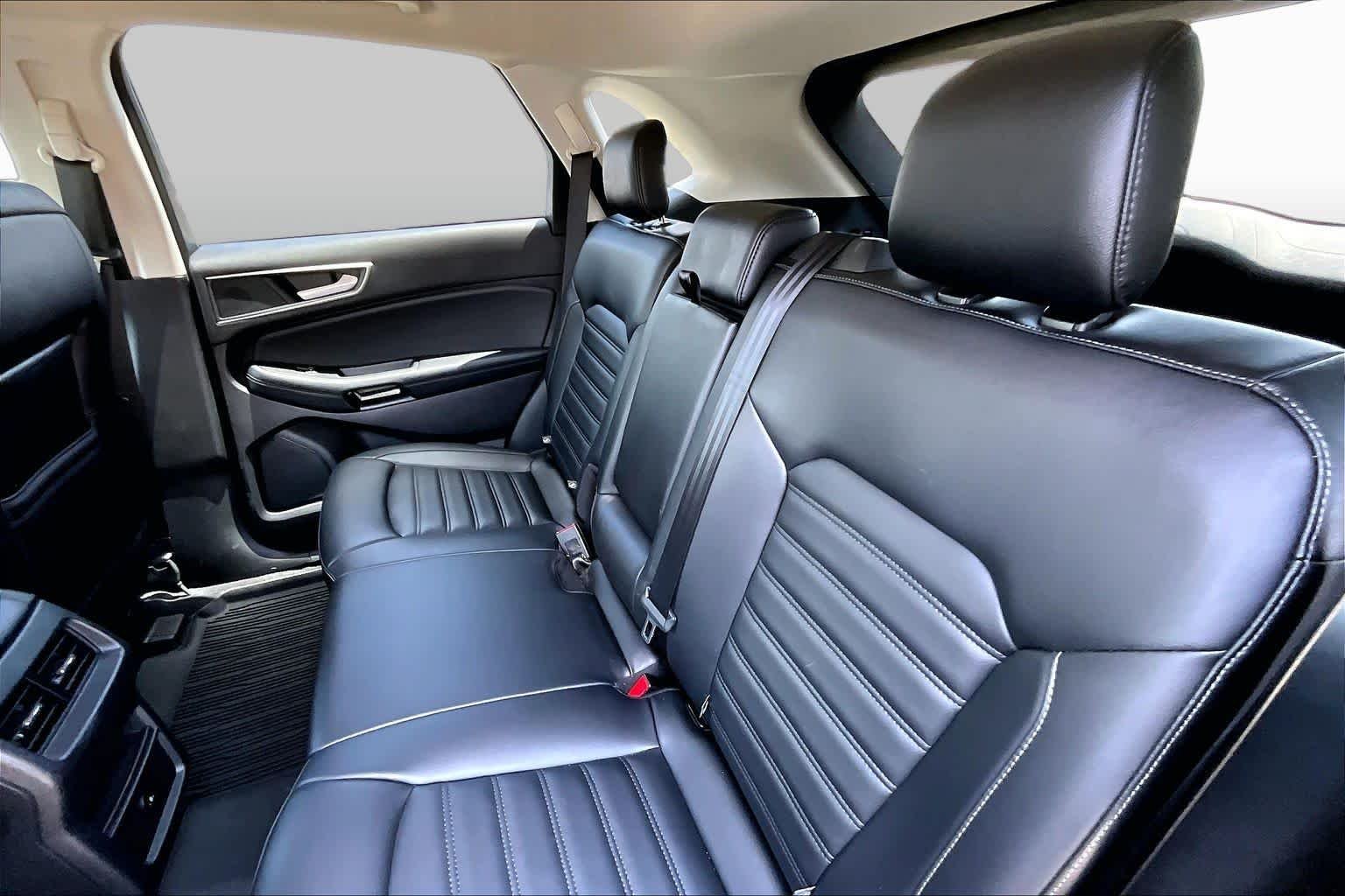 Used 2024 Carbonized Gray Ford SEL image 21
