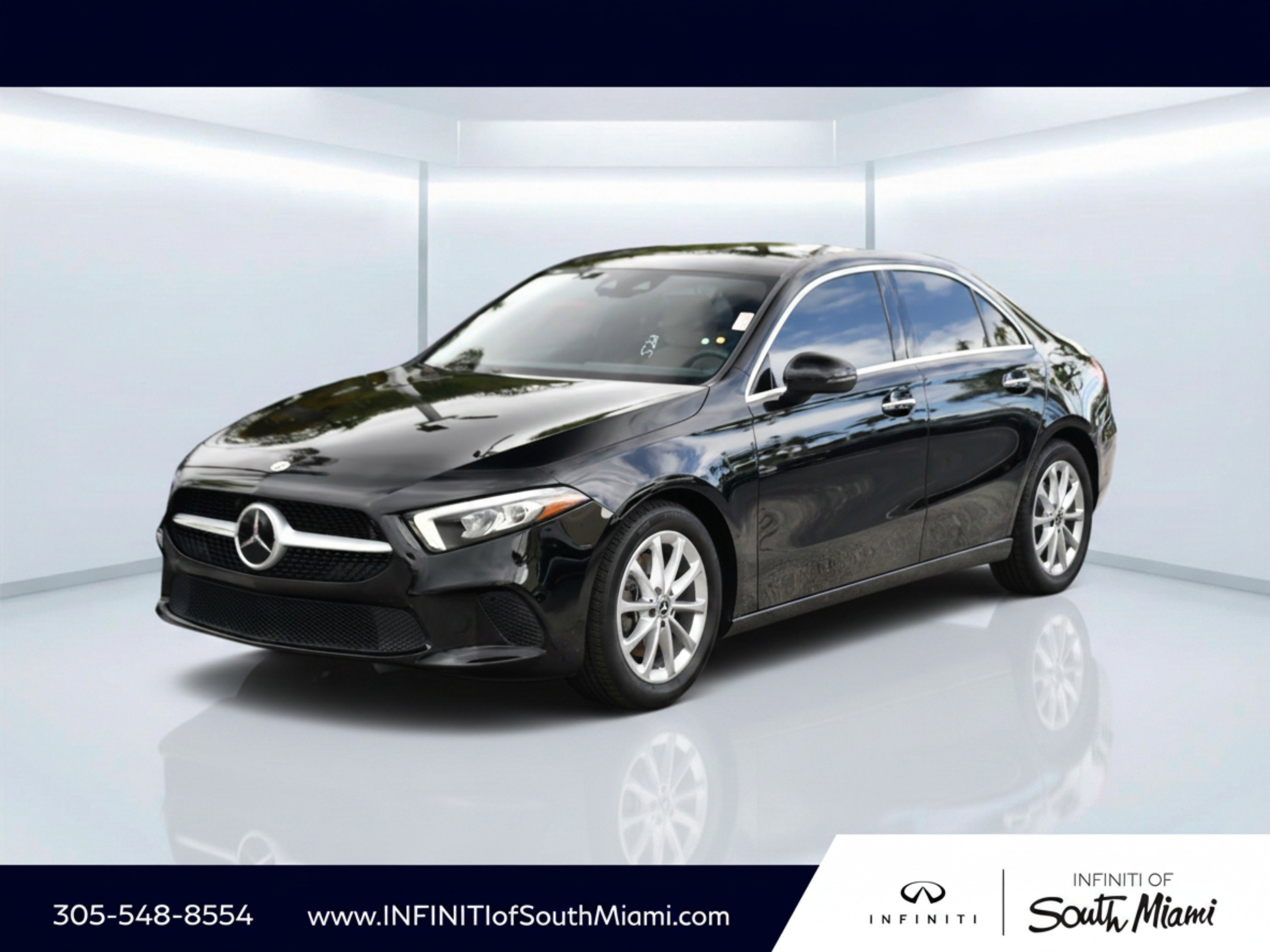 2022 Mercedes-Benz A-Class A220's photo