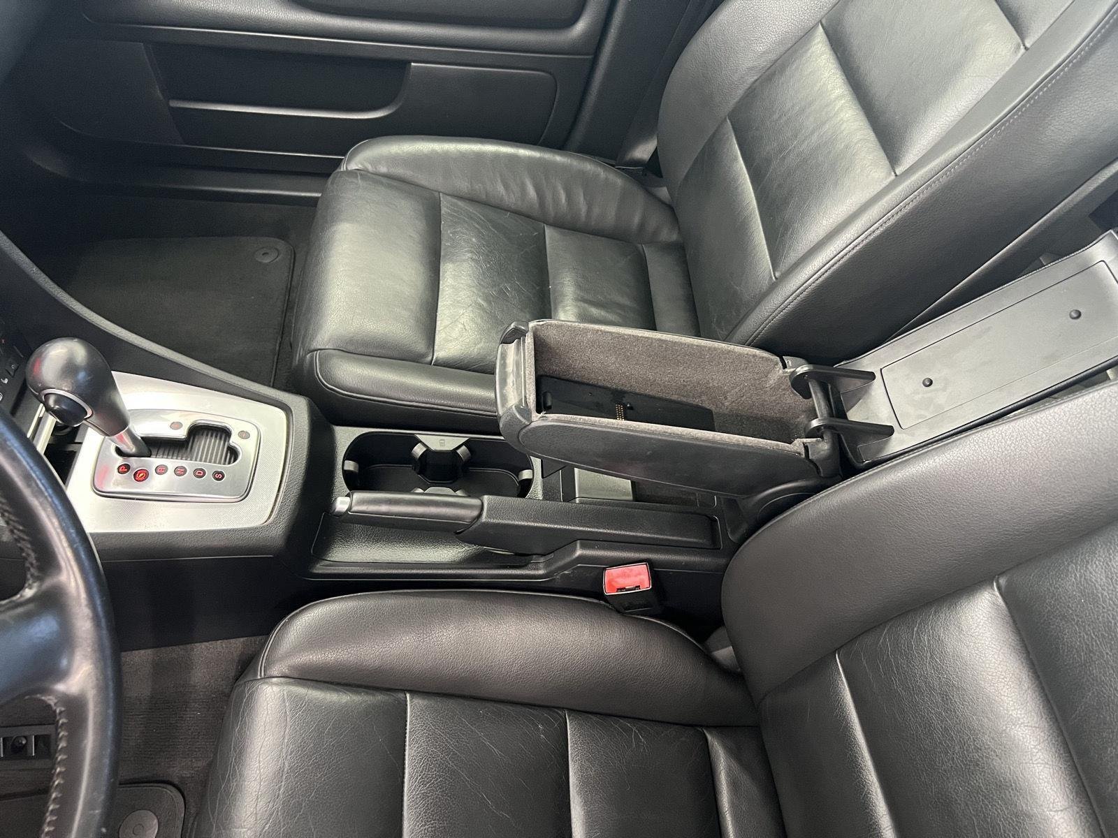 Used 2007 Light Silver Metallic Audi 2.0T image 18