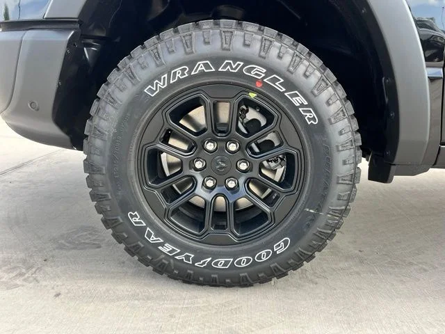 New 2027 Diamond Black Crystal Pearl-Coat Exterior Paint RAM Rebel image 7