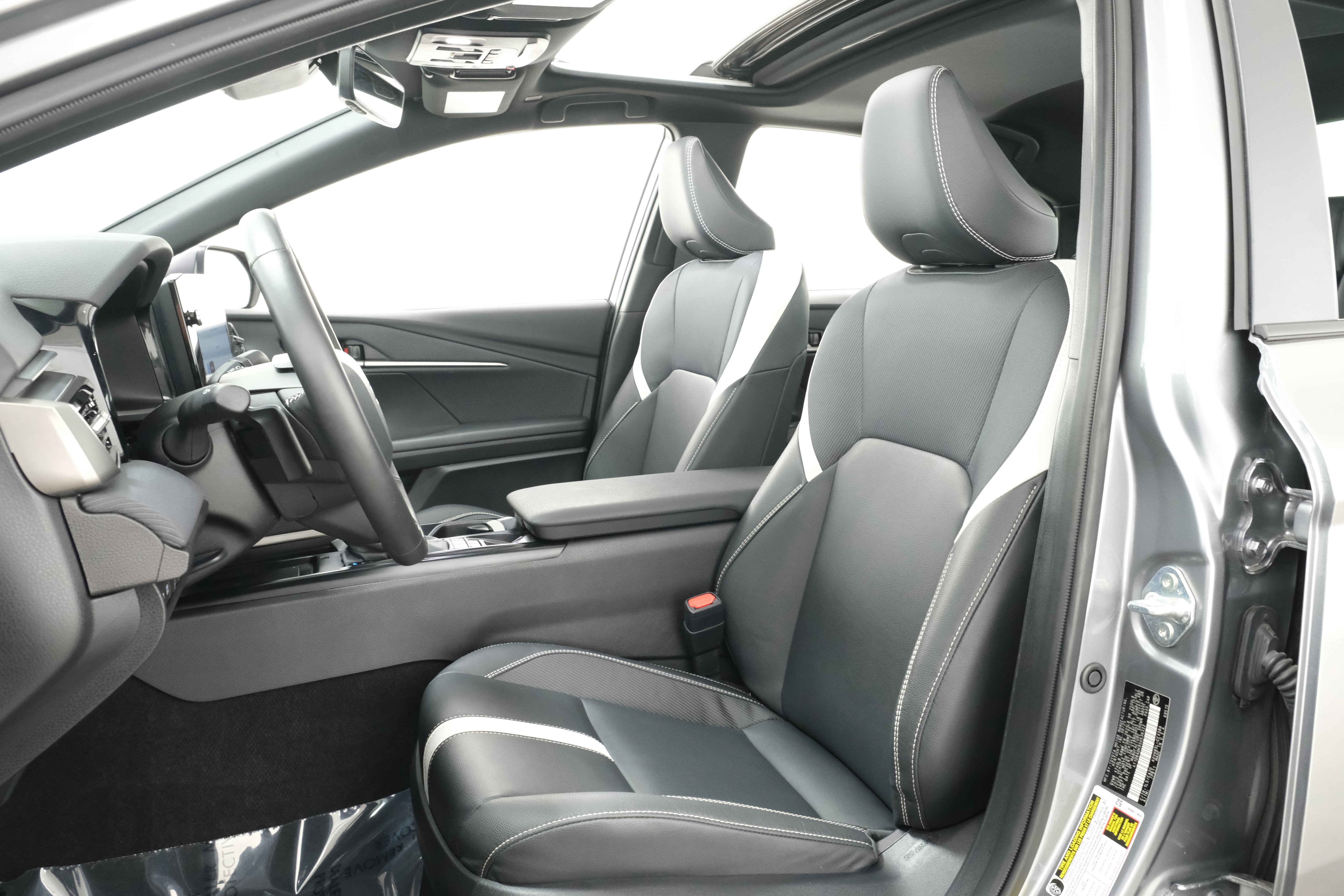Certified Used 2025 Heavy Metal Toyota SE image 50