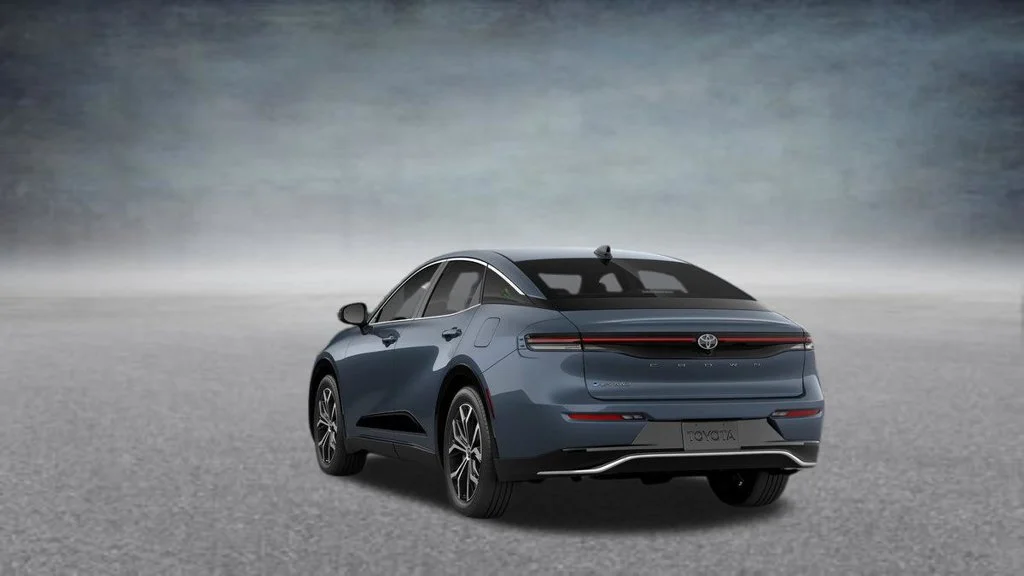 New 2027 White Toyota XLE image 28