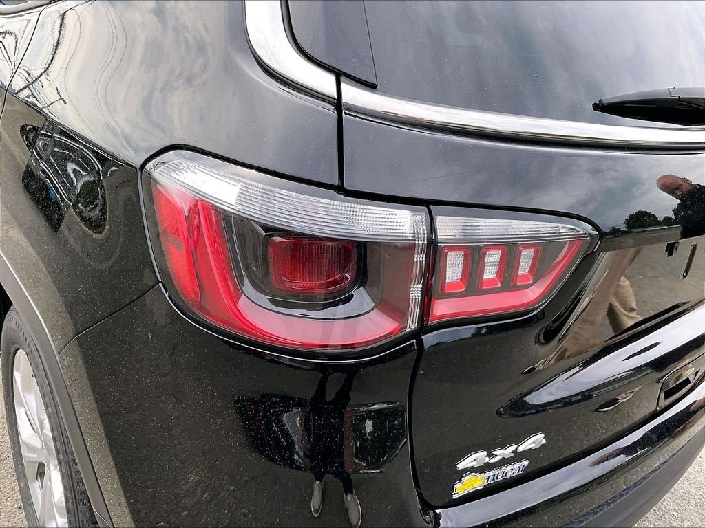 Used 2024 Black Jeep Latitude image 33