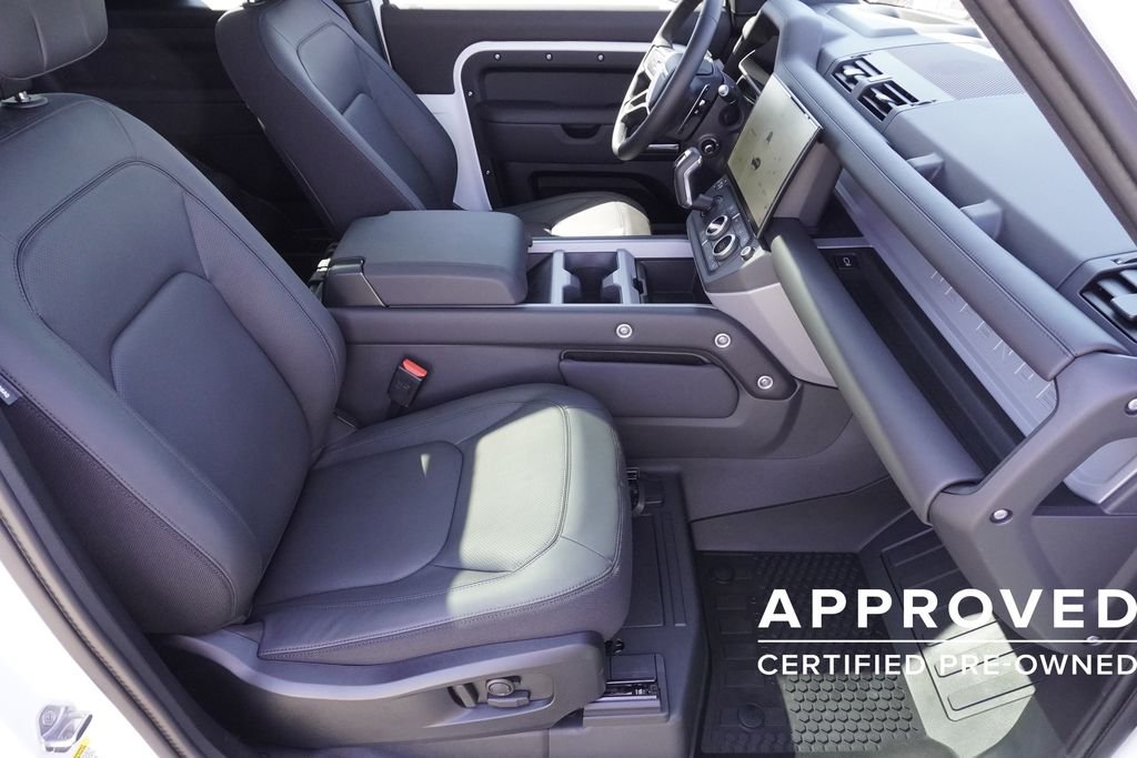 Certified Used 2026 White Land Rover V8 image 24