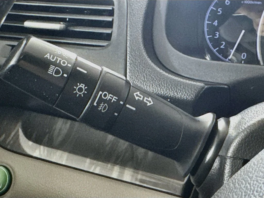 Used 2013 Gray Honda EX-L image 12