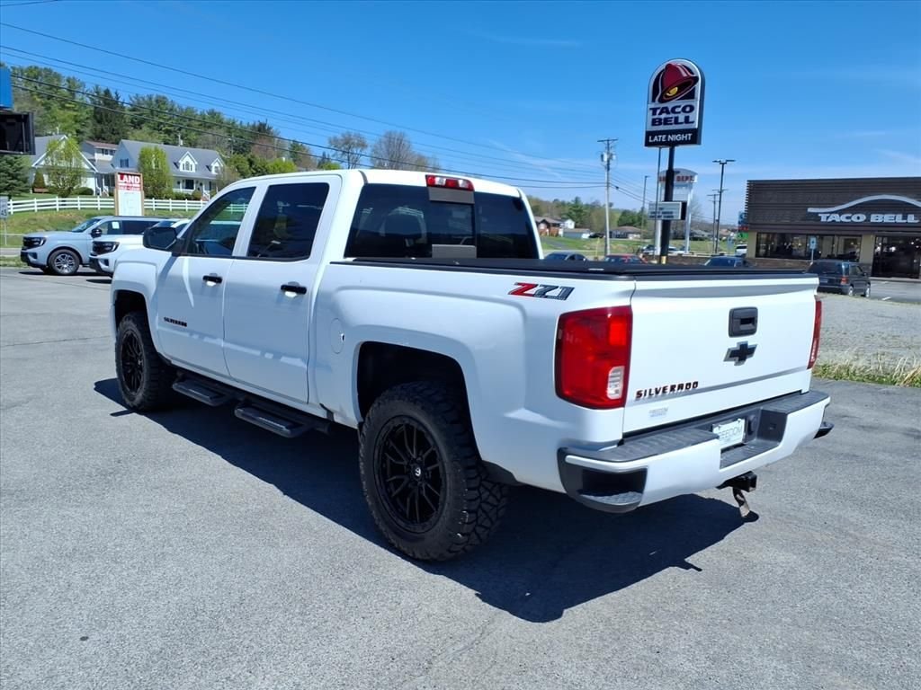 Used 2018 Summit White Chevrolet LTZ image 3