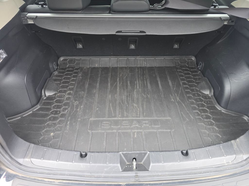 Used 2015 Silver Subaru 2.0i Limited image 10