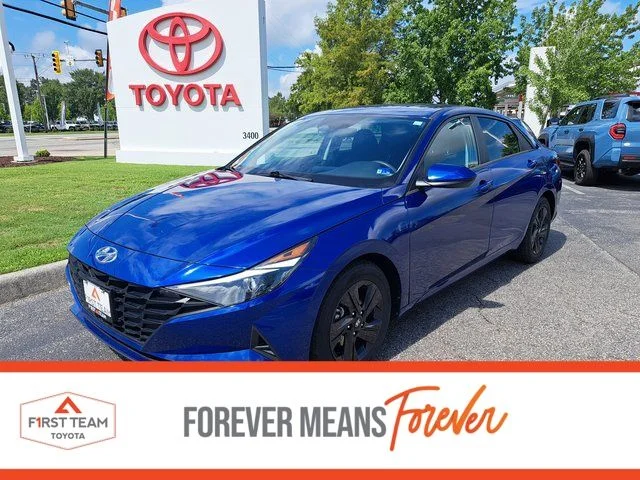 Used 2023 Blue Hyundai SEL image 1