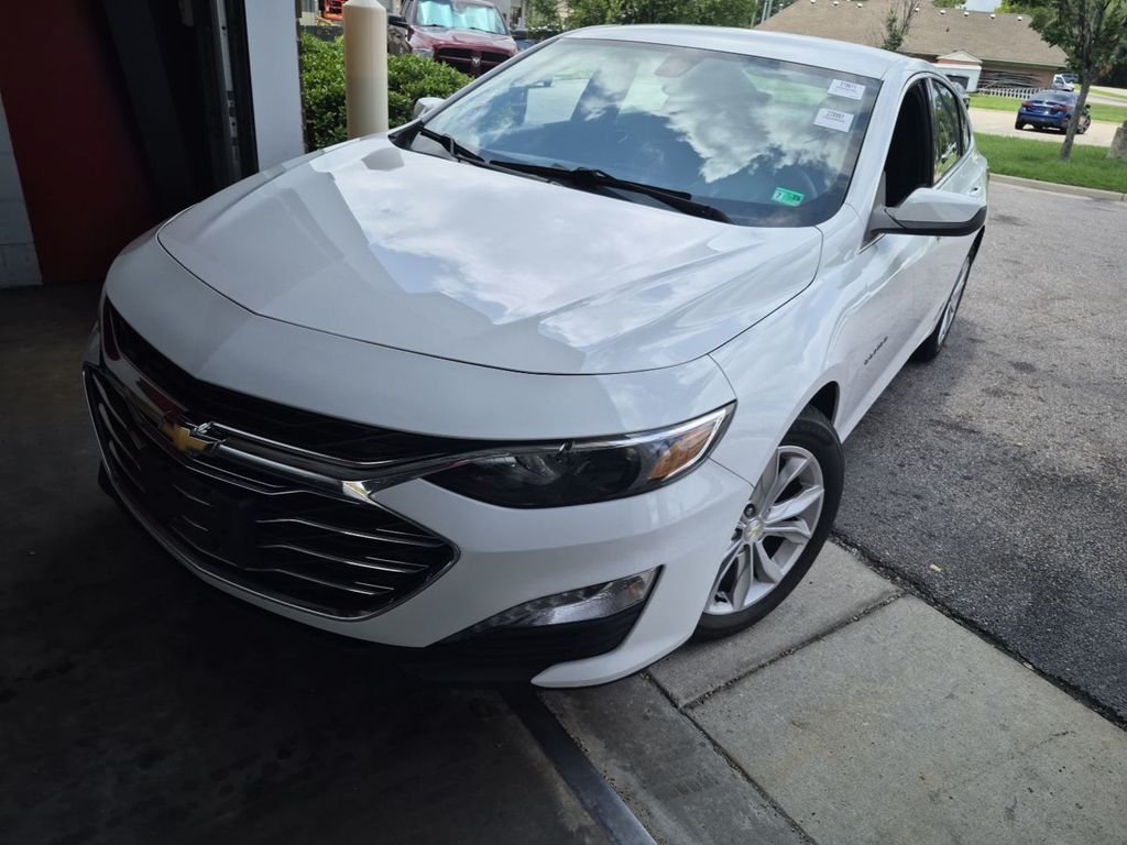 Used 2019 Chevrolet Malibu 1LT with VIN 1G1ZD5STXKF147855 for sale in Madison, NC