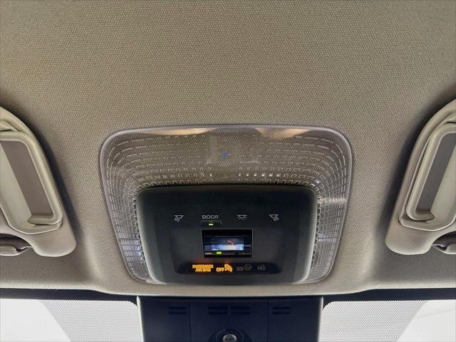 Certified Used 2025 WIND CHILL PEARL Toyota  image 6
