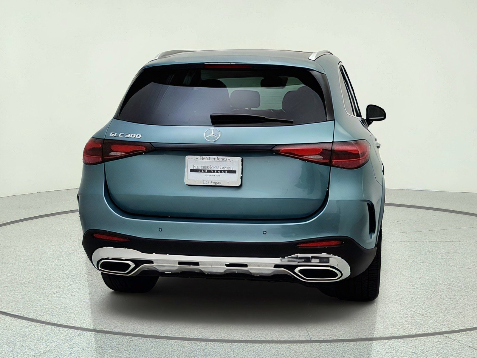 New 2026 Verde Silver Metallic Mercedes-Benz GLC 300 SUV image 10