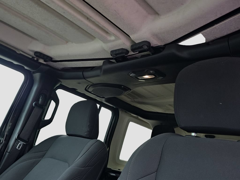 Used 2018 Black Jeep Sport S 4x4 image 8