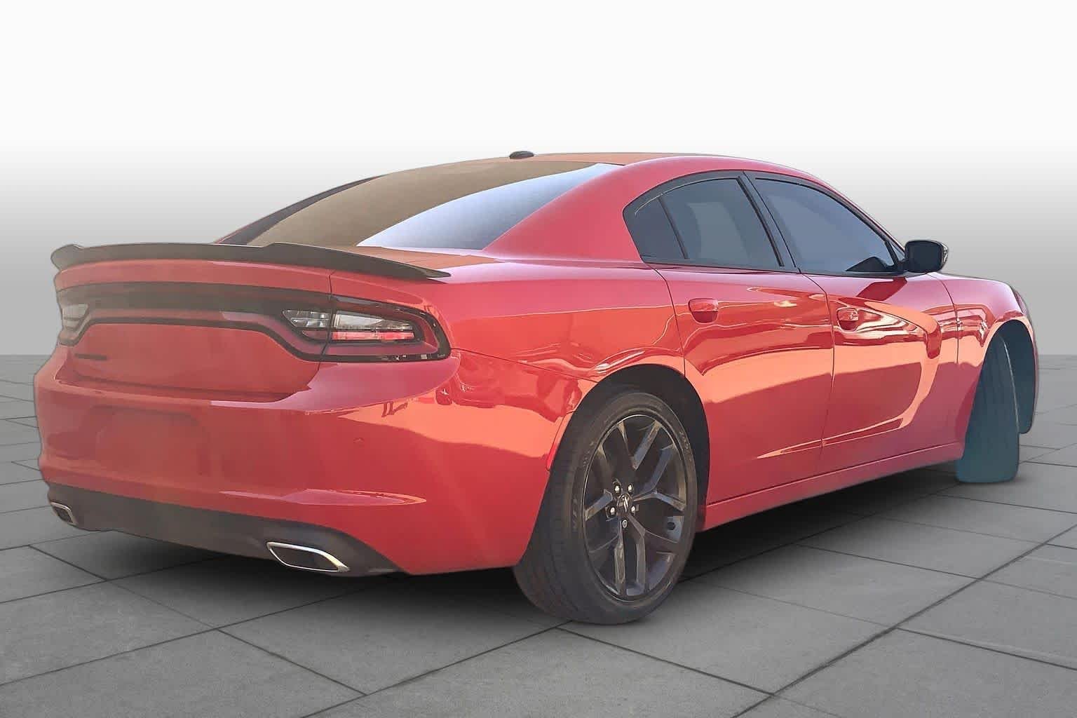 Used 2021 Torred Clearcoat Dodge SXT image 12