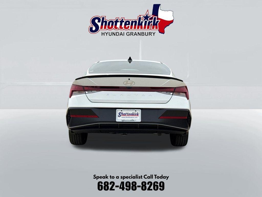 New 2026 White Hyundai SEL Sport Premium image 7