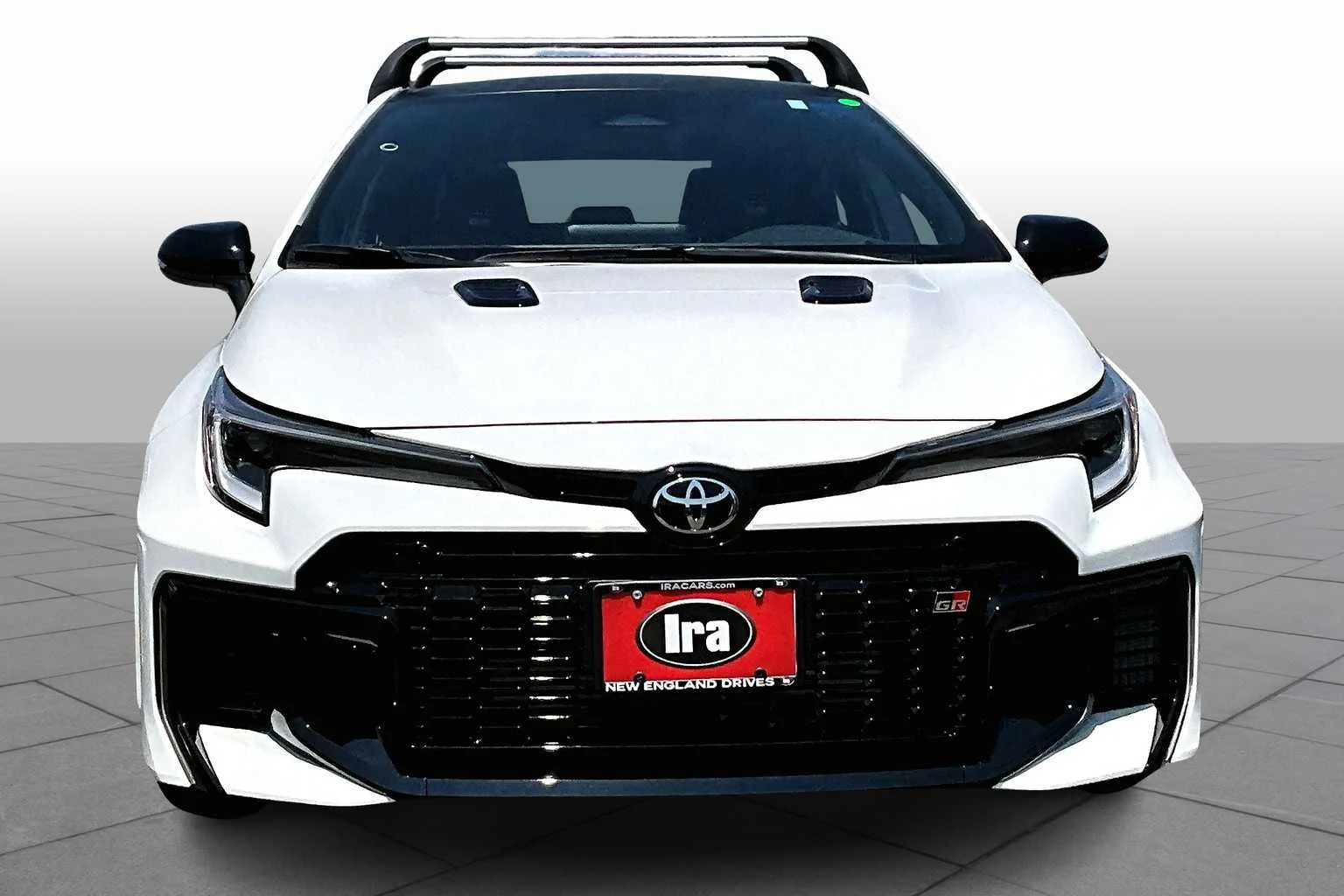 Used 2025 Ice Cap Toyota Premium Plus image 3