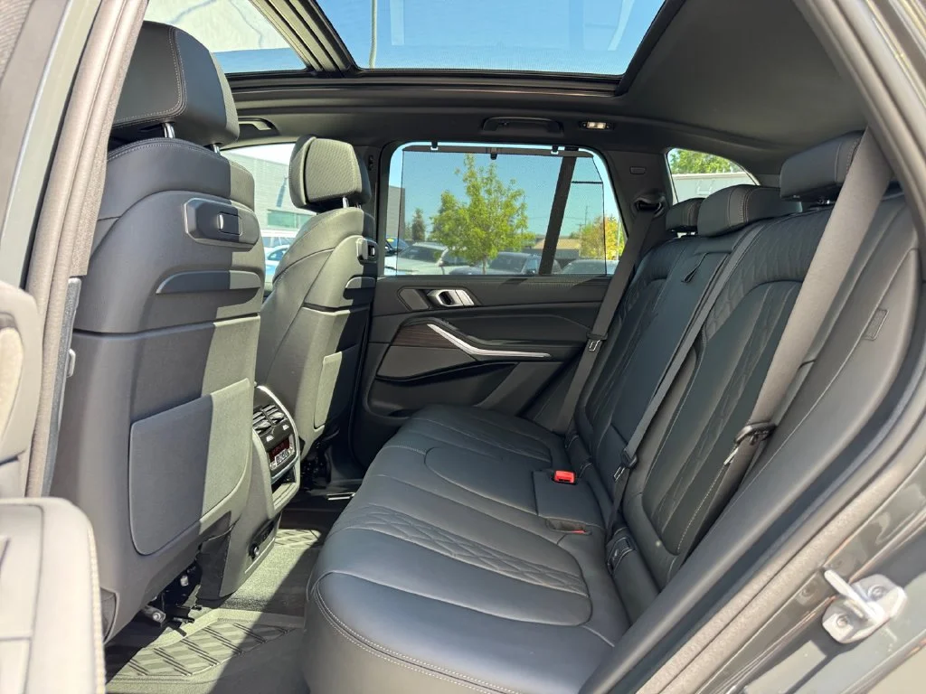 Used 2026 Gray BMW xDrive50e image 22