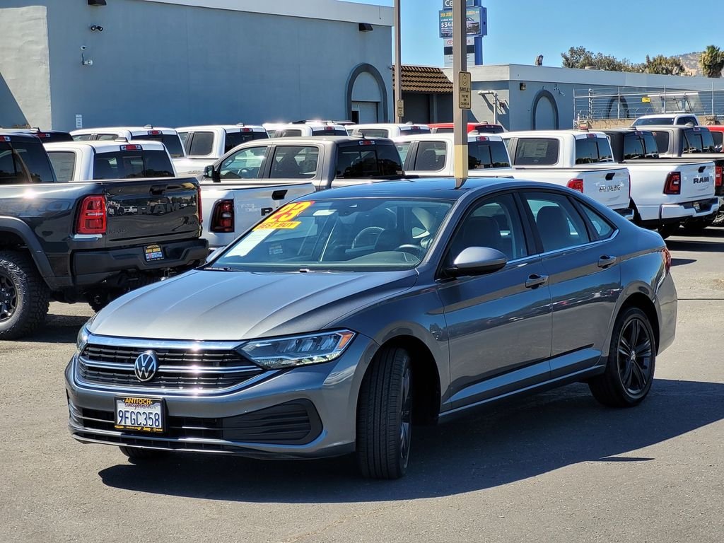 Used 2023 Gray Volkswagen 1.5T SE image 8