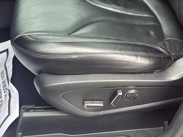 Used 2019 Gray Lincoln Reserve image 18