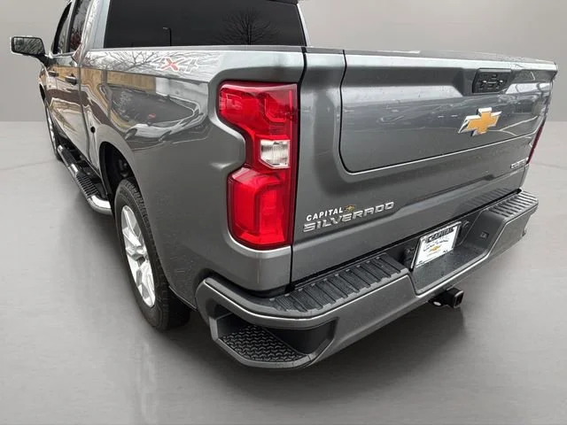 Used 2022 Satin Steel Metallic Chevrolet Custom image 34