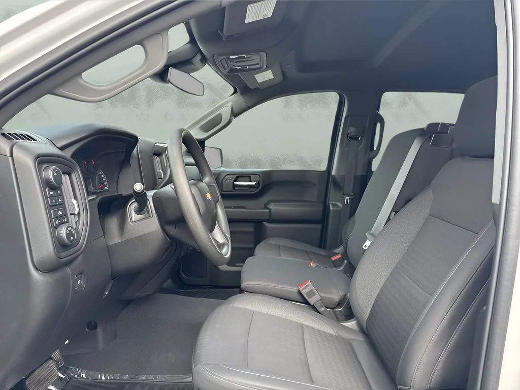 Used 2024 Summit White Chevrolet Custom image 9