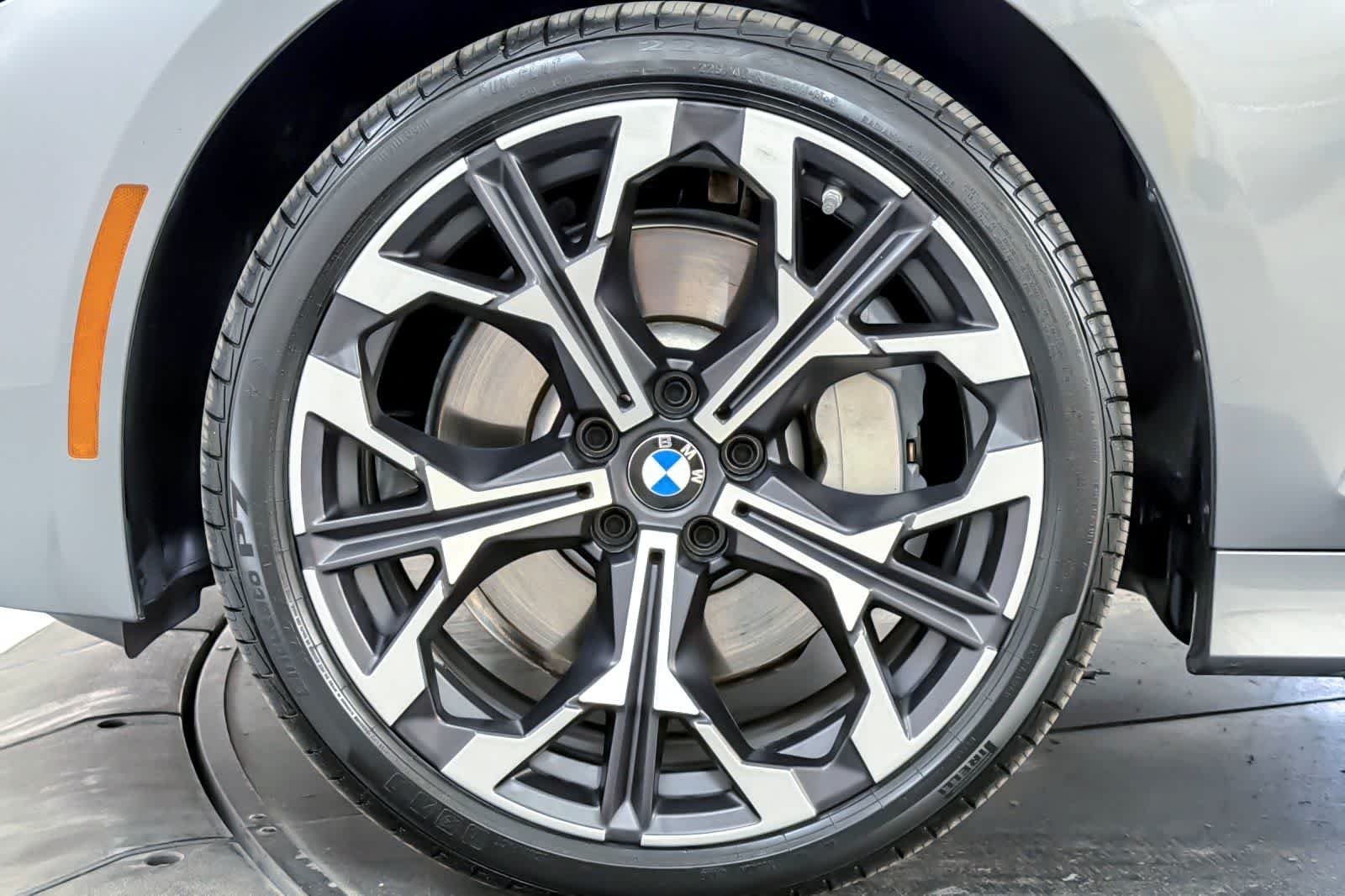 Used 2026 Skyscraper Grey Metallic BMW 330i NA xDrive image 26