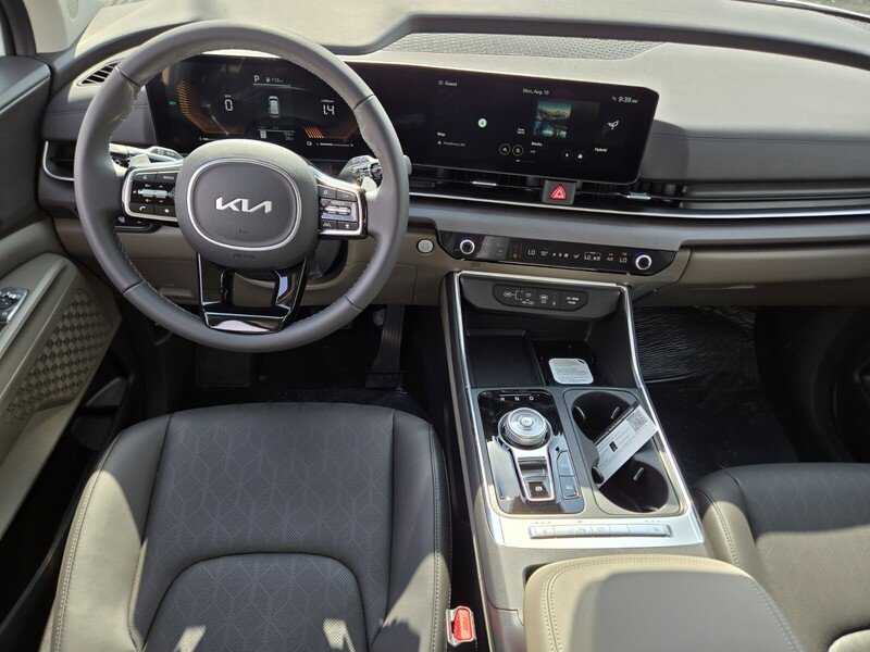 New 2026 Snow White Pearl Kia EX image 9