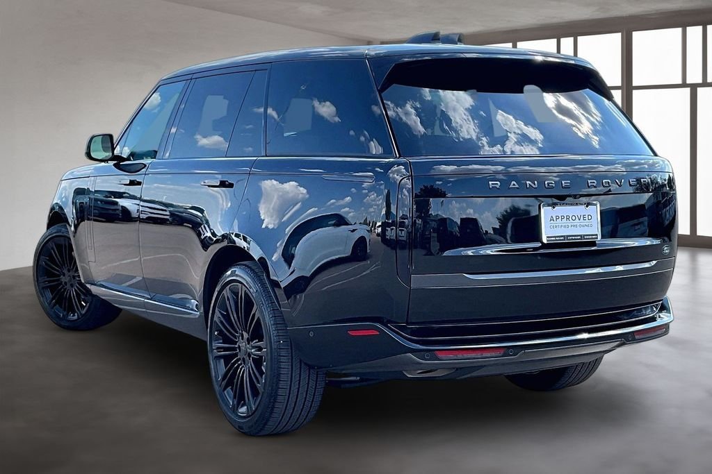 Certified Used 2026 Santorini Black Metallic Land Rover SE image 11