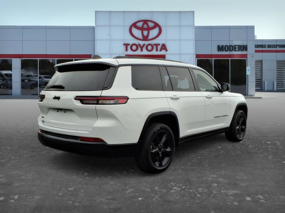 Used 2024 Bright White Clearcoat Jeep Altitude X image 6