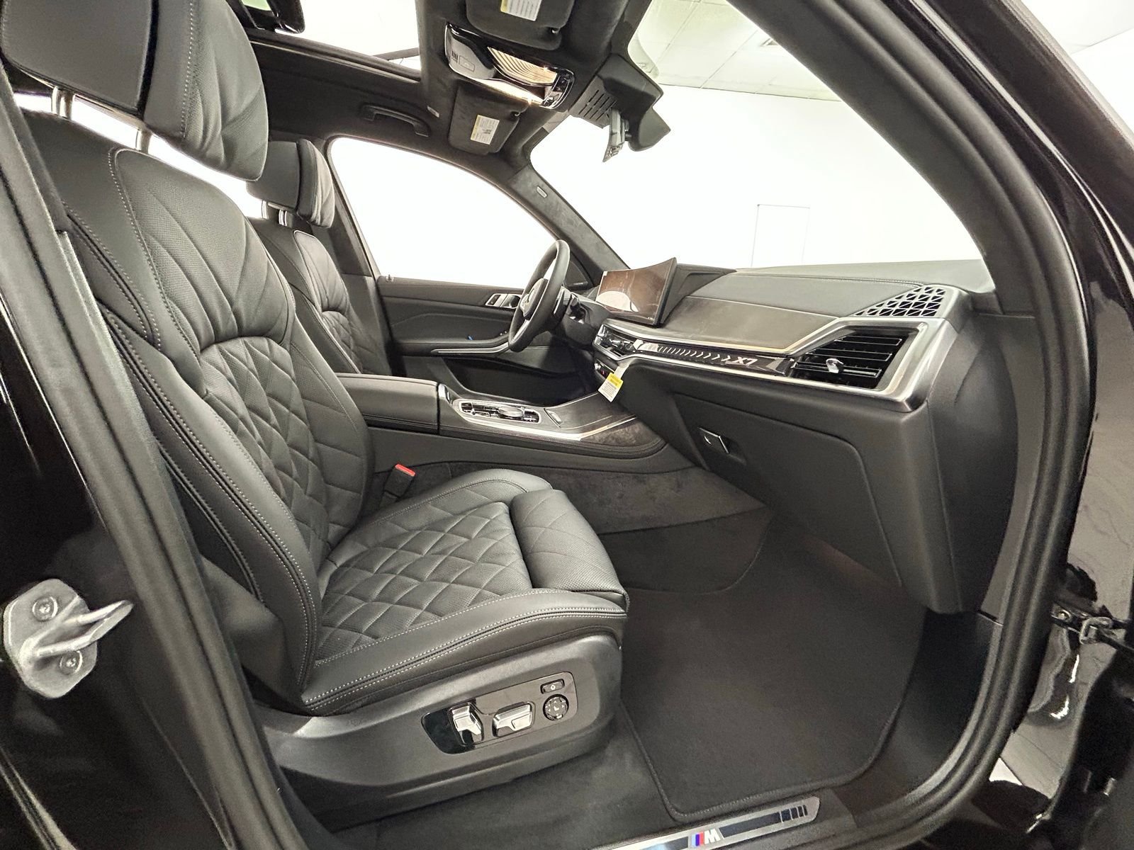 New 2026 0490 BMW xDrive40i image 43