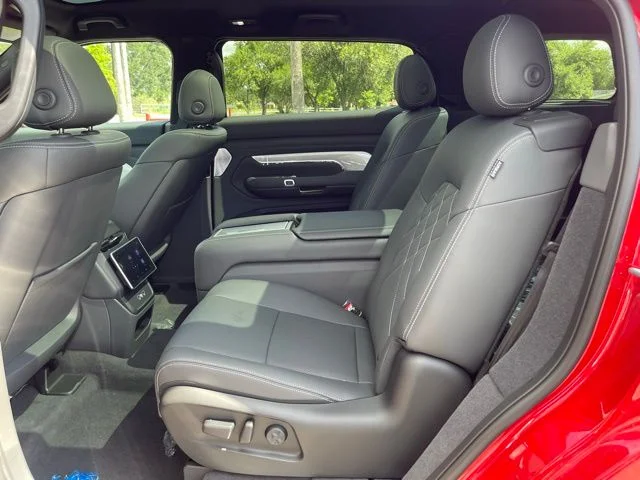 2024 VinFast VF 9 PLUS - Photo 18