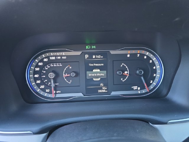 Used 2024 Black Hyundai SEL image 19