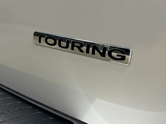 New 2026 Platinum White Pearl Honda Touring image 7