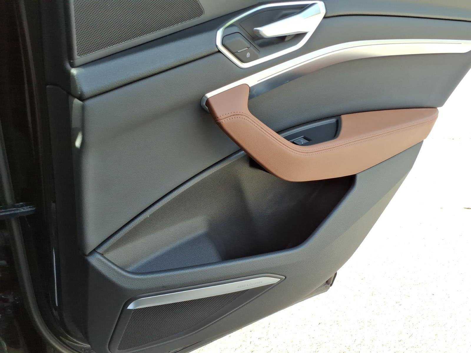 Used 2019 Mythos Black Metallic Audi Premium Plus image 28