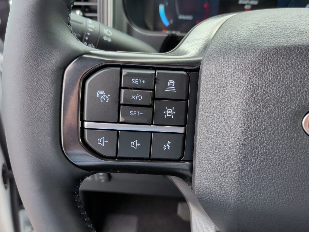 New 2026 Star White Metallic Tri-Coat Ford F-250® Platinum® image 19