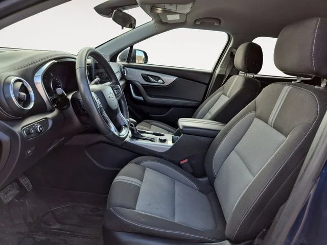 Used 2023 Blue Chevrolet LT image 9