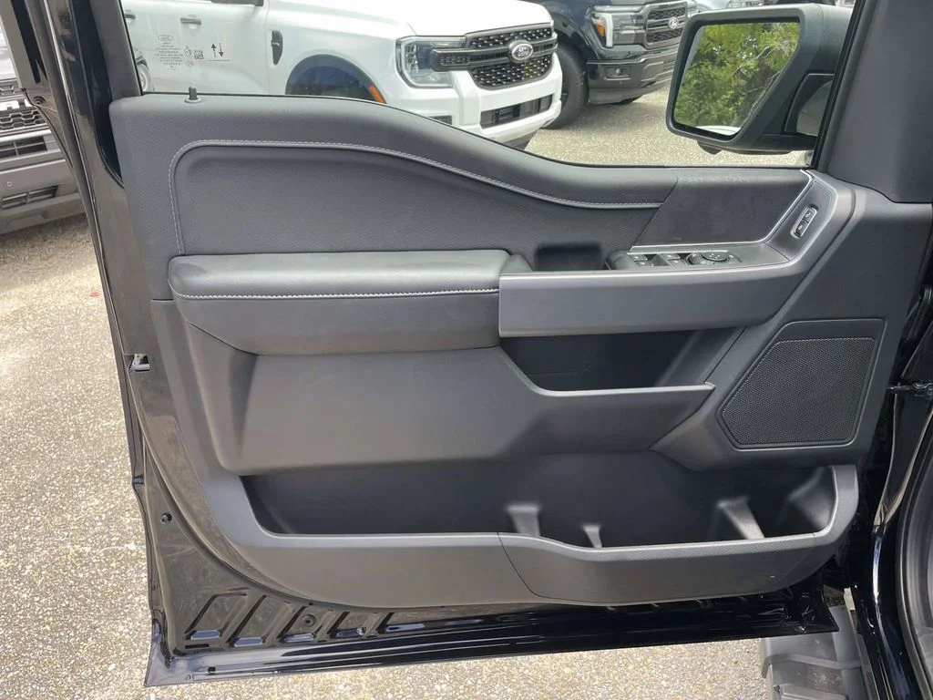 New 2026 Antimatter Blue Metallic Ford XLT image 15