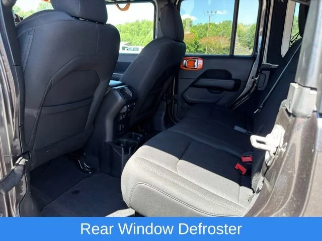 Used 2018 Gray Jeep Sahara 4x4 image 14
