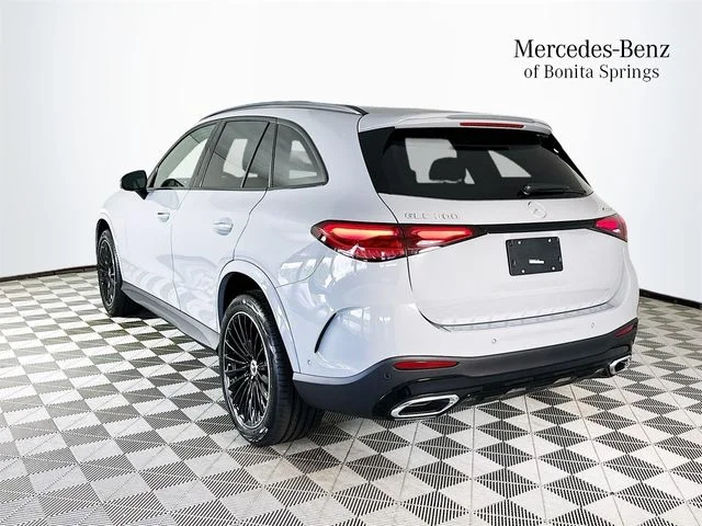 Used 2026 Gray Mercedes-Benz GLC 300 image 5